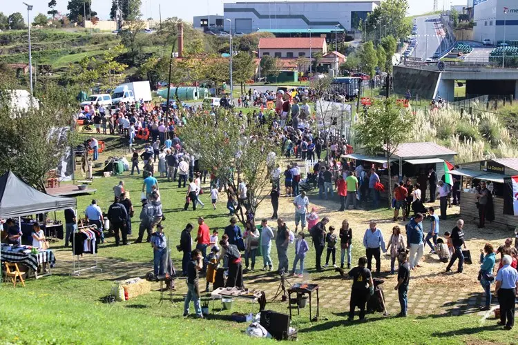 200 personas participaron en la comida popular