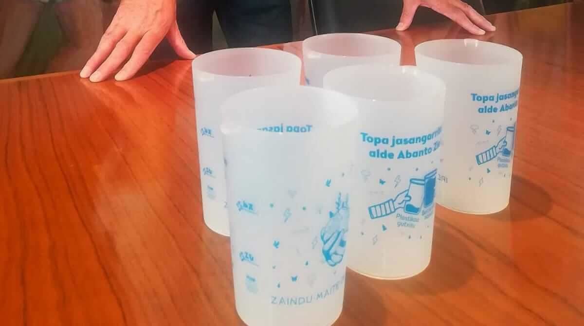 vasos reutilizables fiestas abanto