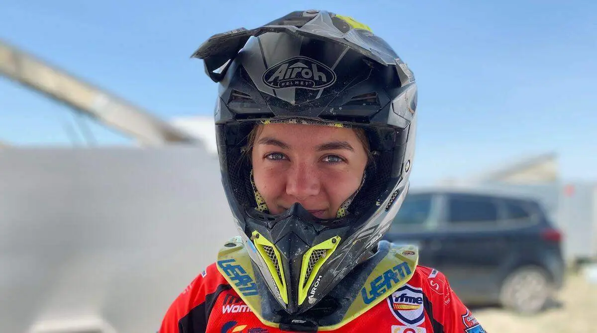 aitana-peña-motocross