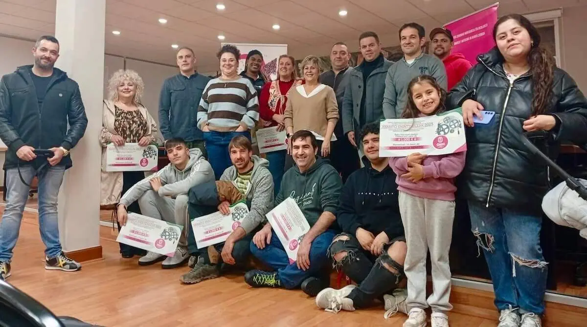 emprendedores-abanto-cheques