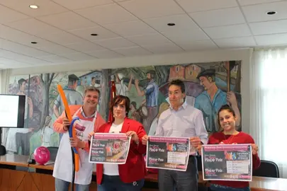 Se van a repartir 1000 globos entre los participantes