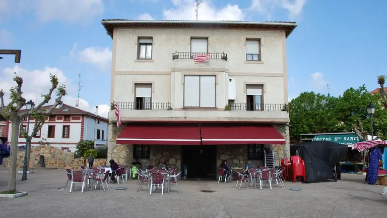 Los hosteleros podrán paliar su situación