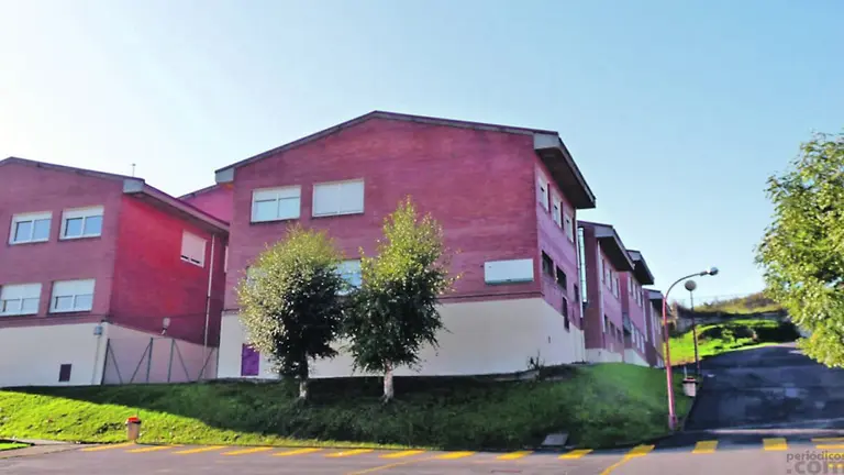 Con esta actuación, los 
cuatro centros de Primaria 
del municipio contarán ya 
con un patio cubierto