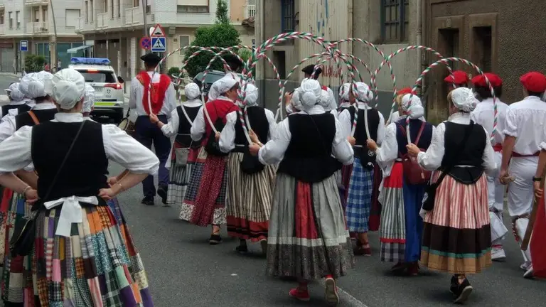 festival-folklore-abanto
