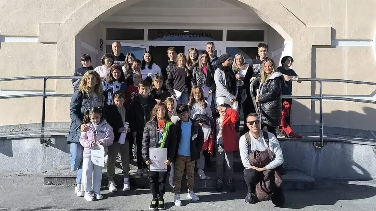 encuentro-ayuntamiento-alumnado-agenda-2030-escolar-abanto