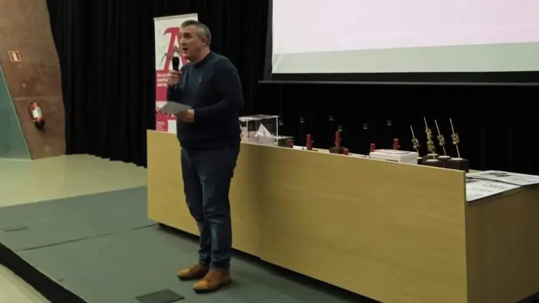 premios-abanto-concurso-pintxo-minero-decoracion-anvideña