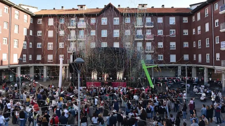 fiestas-las-carreras-2025