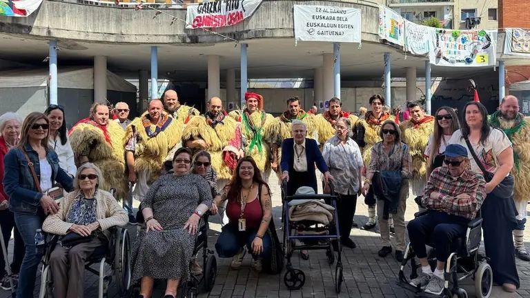 reisdencia-otxartaga-fiestas-ortuella