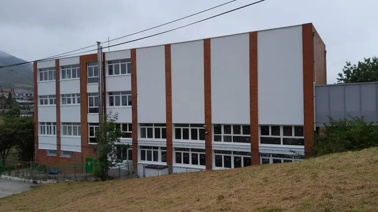 mejoras-colegios-abanto